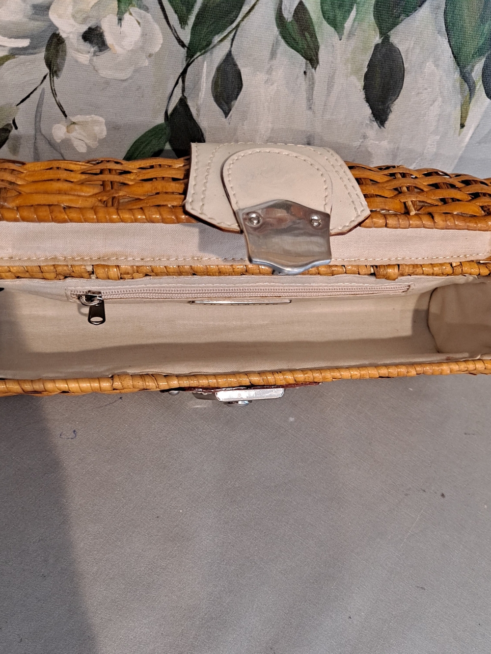 The Limited Woven Barrel Wicker Rattan Clutch White Trim and Silver Hardware - Picture 9 of 11